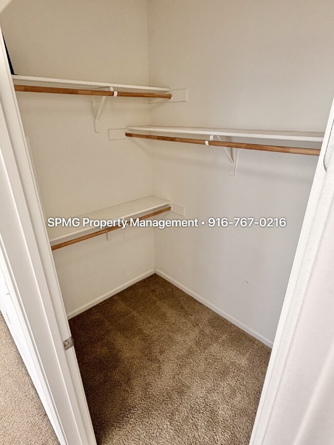 Building Photo - Beautifully Maintained 3 Bed / 2.5 Bath Home in South Natomas — New Appliances & Community Amenit...