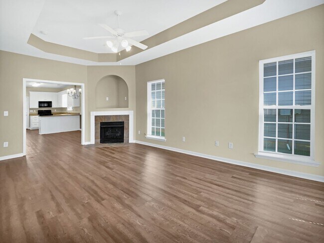 Building Photo - 9750 Moonlight Dr