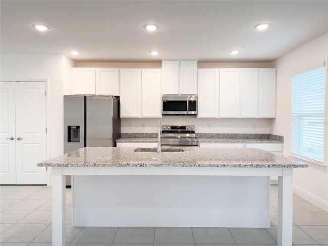 Building Photo - 4152 Sagefield Dr