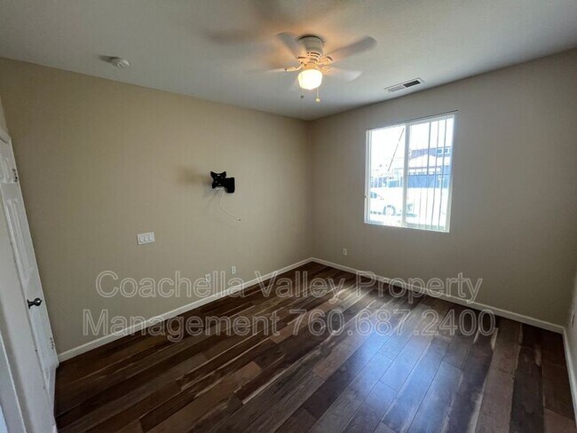 Building Photo - 49126 Pluma Roja Pl