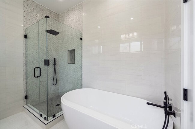 Building Photo - 2130 W 238th St