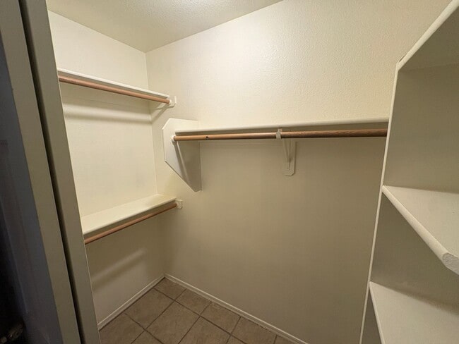 Building Photo - 3 bed 2 Bath NW Tucson Home