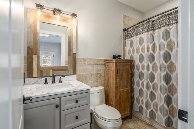 Building Photo - 133 Brunswick St