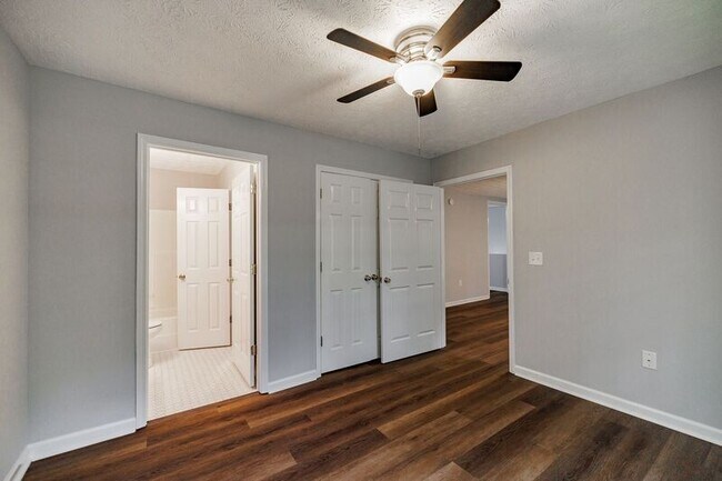 Building Photo - 2603 Hog Mountain Rd