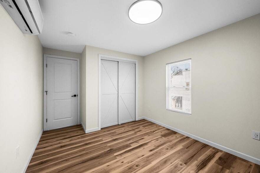 Building Photo - 346 Bennett St