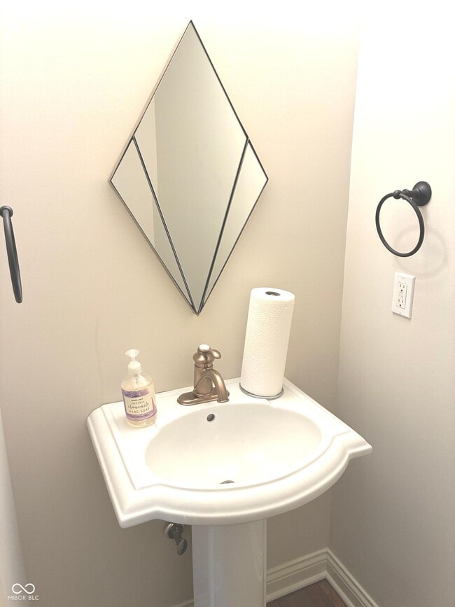 Building Photo - 70 Guilford Trail Dr