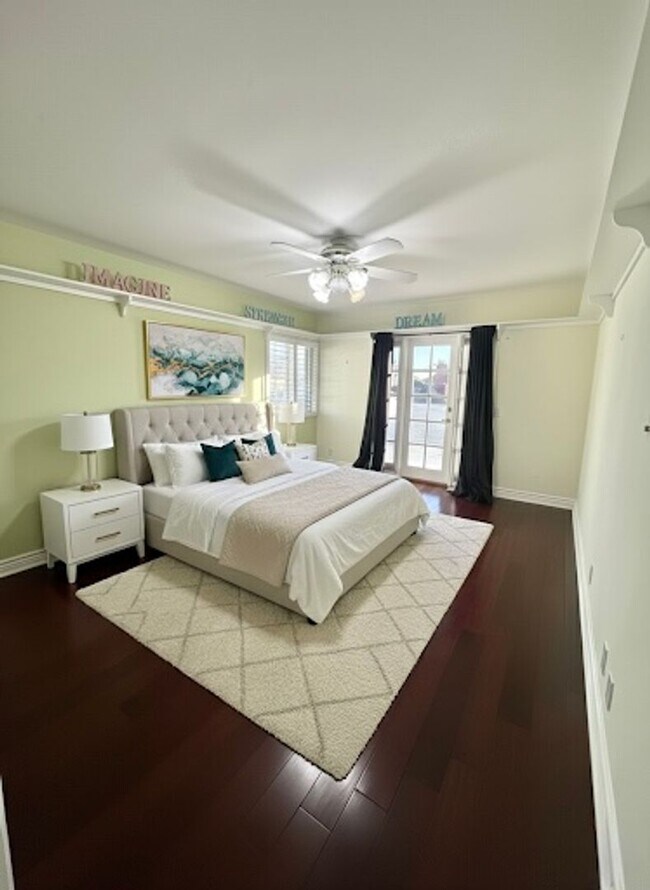 Building Photo - 5BD/4BA POOL HOME IN ALTA VISTA SOUTH | SOLAR SAVINGS | $6,500/mo