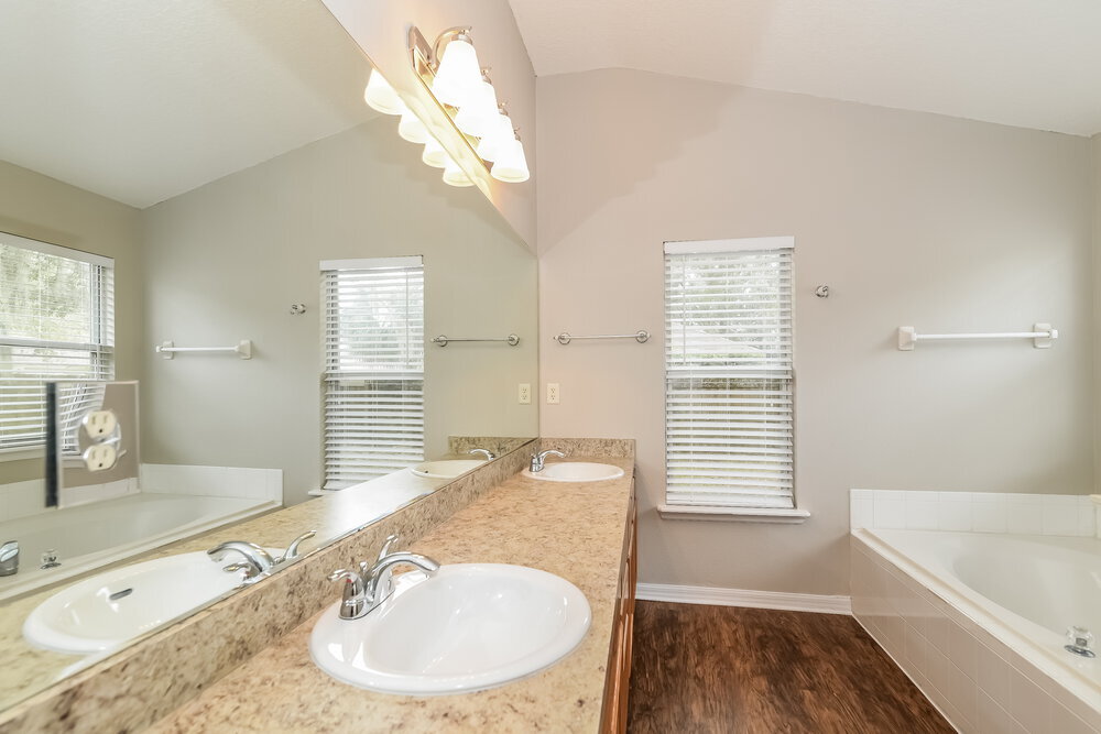 Building Photo - 295 Turtle Dove Dr