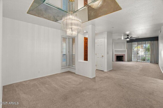 Building Photo - 5200 S Lakeshore Dr