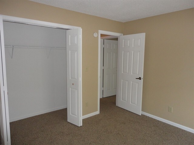 Building Photo - 8018 Bitternut Dr