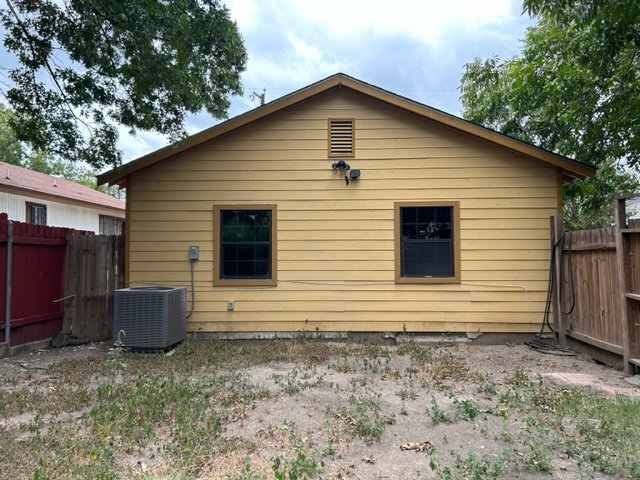 Building Photo - Renovated Harlandale 3 Bedroom, 2 Bathroom...