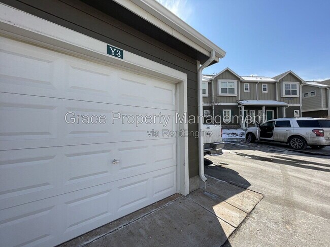 Building Photo - 14700 E 104th Ave