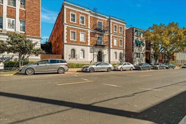 Building Photo - 118 N Westmoreland Ave