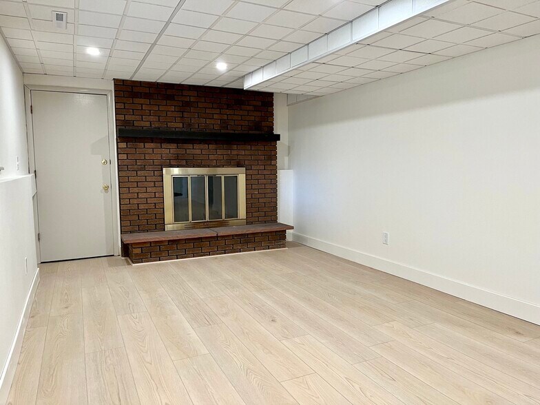 Building Photo - 919 Yeager Pl