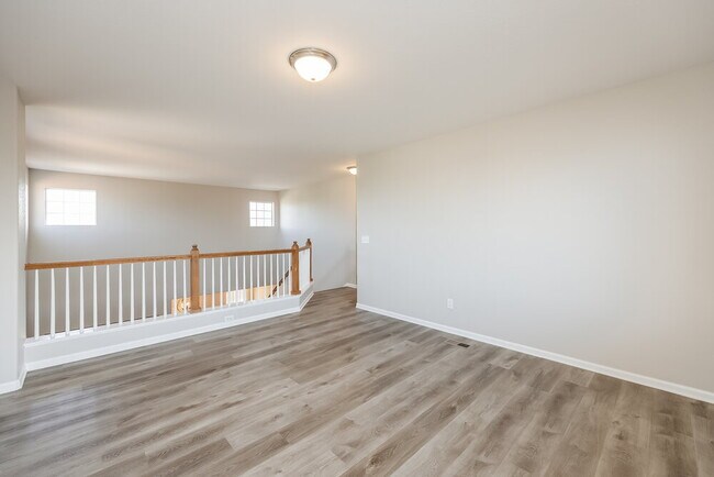 Building Photo - 4008 Ascendant Dr