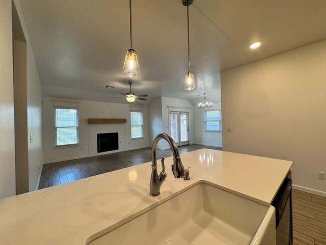 Building Photo - Beautiful 3 Bedroom Home in Azalea Farms in Noble