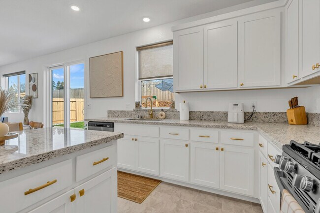 Building Photo - 10035 Fletching Wy