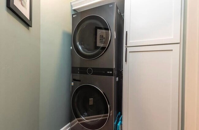 Building Photo - 10492 Ashfarm Way