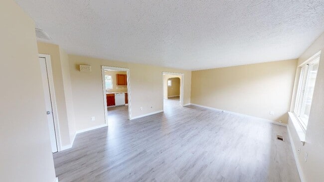 Building Photo - coh8110