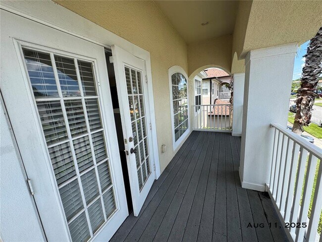 Building Photo - 930 Timber Isle Dr