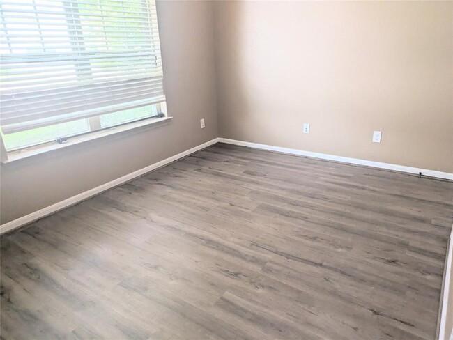 Building Photo - 6318 Orange Blossom Ln