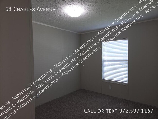 Building Photo - 58 Charles Ave