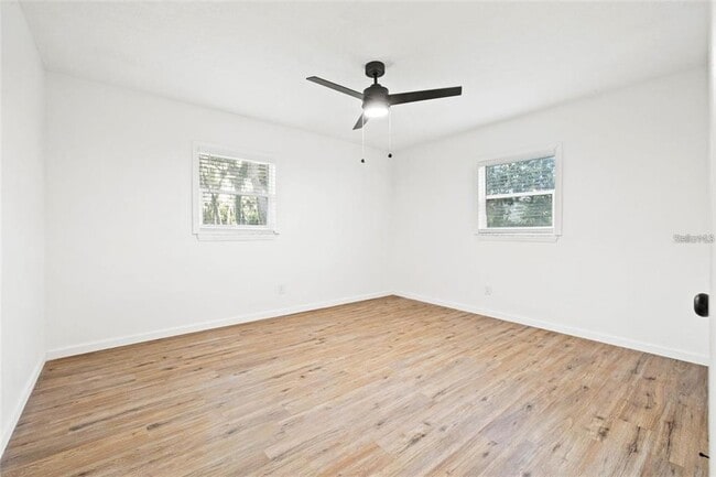 Building Photo - 508 Brooker Rd