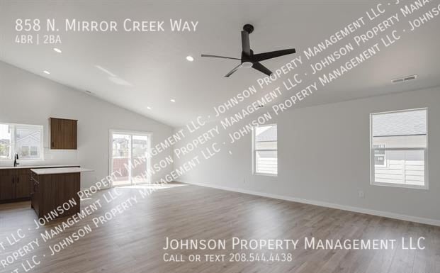 Building Photo - 858 N Mirror Creek Way