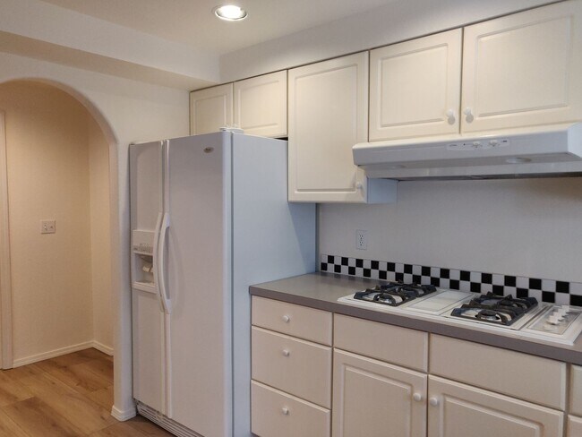 Building Photo - Spacious and charming, this two-story 4 be...