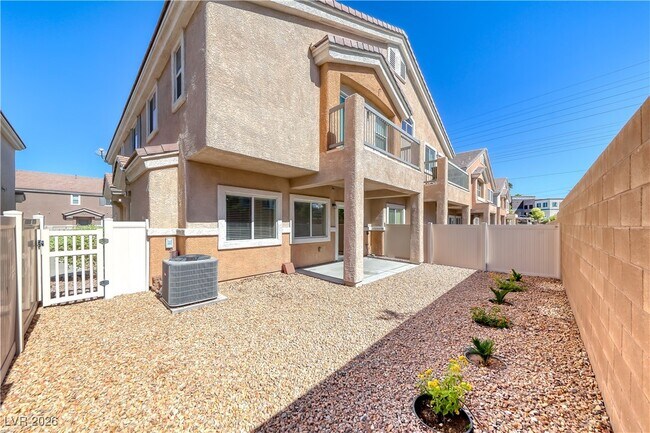 Building Photo - 2359 Koho Dr