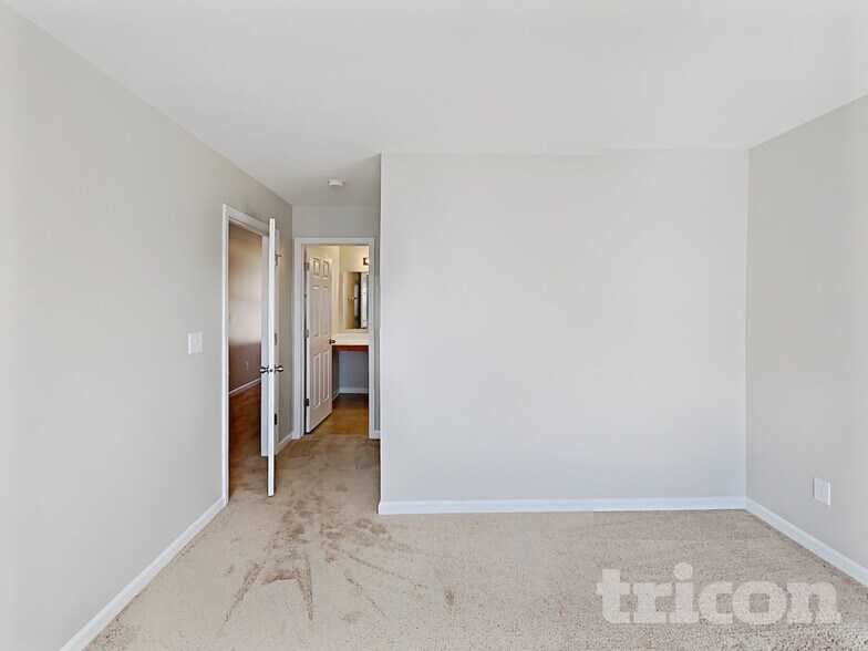 Building Photo - 501 Sawtooth Oak Drive