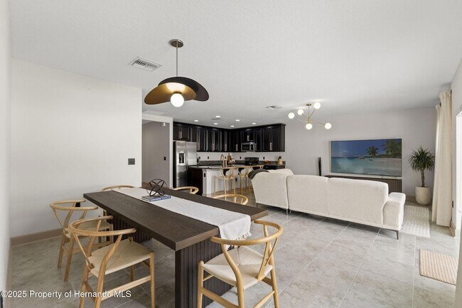 Building Photo - 12948 Conquistador Loop