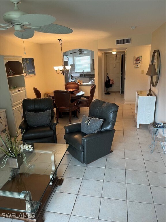 Building Photo - 501 Forest Lakes Blvd