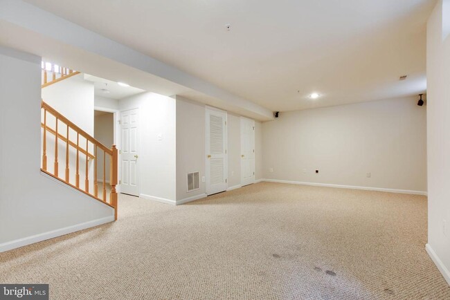 Building Photo - 6311 Stockbridge Overlook Ct