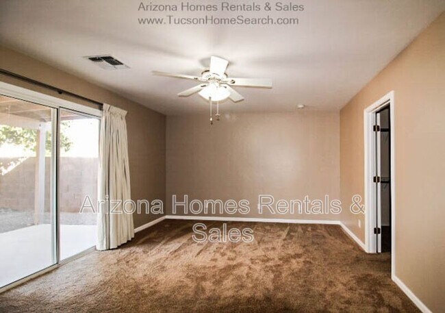 Building Photo - 9779 E Paseo San Ardo