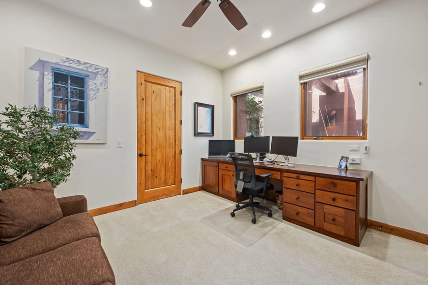Quiet Work Station with Fiber Wireless Internet - 1500 E Split Rock Dr