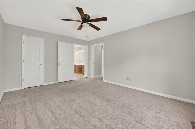 Building Photo - 12110 Greenmont Walk