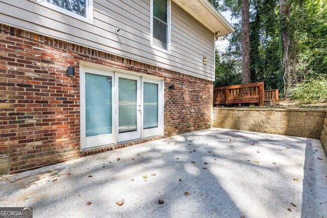 Building Photo - 629 Willivee Dr