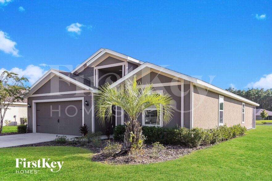 Building Photo - 78295 Saddle Rock Rd
