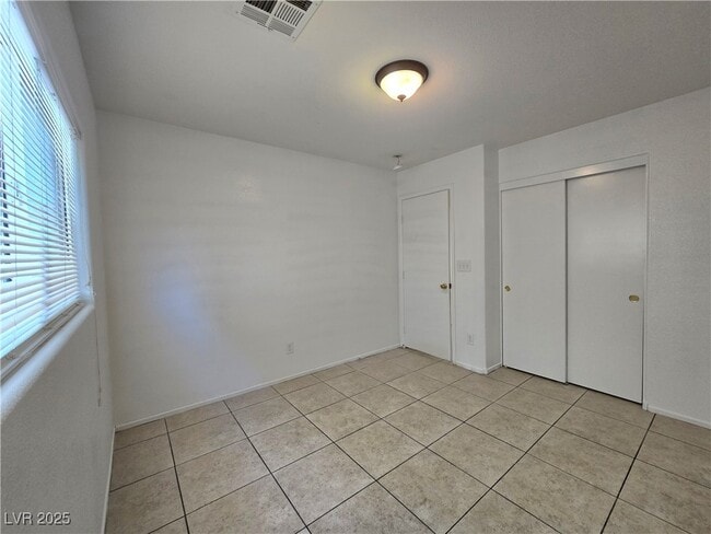Building Photo - 11884 Bella Luna St
