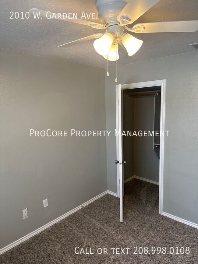 Building Photo - $2195/Month: Spacious 4-Bed, 2.5-Bath Home with 3-Car Garage on Expansive Lot