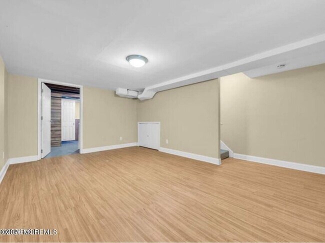 Building Photo - 317-325 N Bath Ave