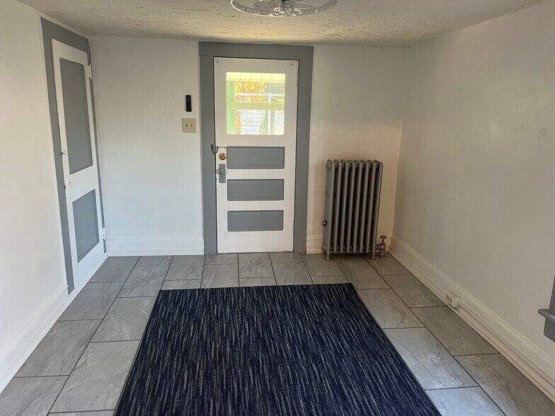 Building Photo - 508 New St