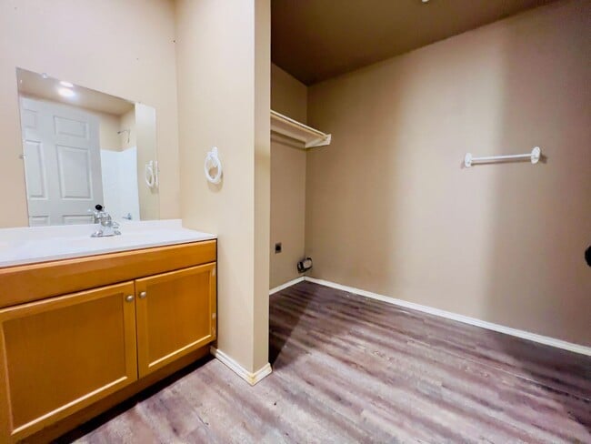 Building Photo - Charming 3-Bedroom Home with Hardwood Floors & Large Backyard – Lubbock, TX