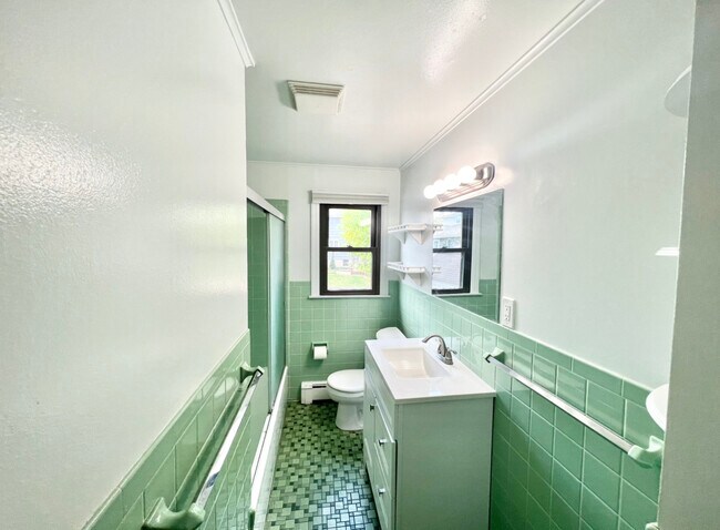 Building Photo - 1 Gerry St