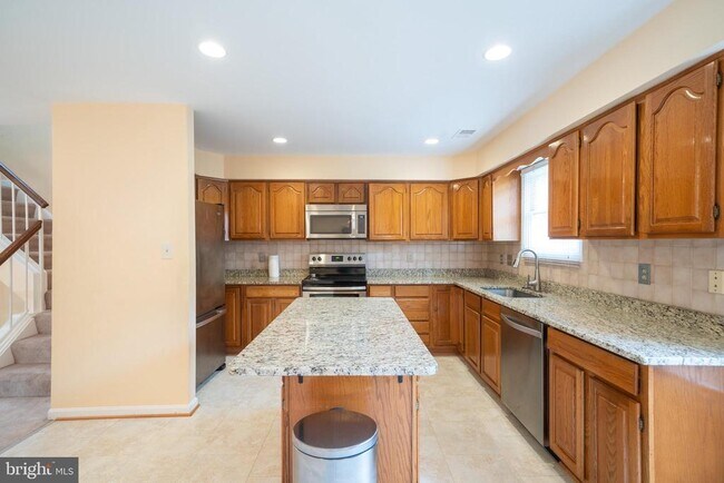 Building Photo - 10168 Turnberry Pl