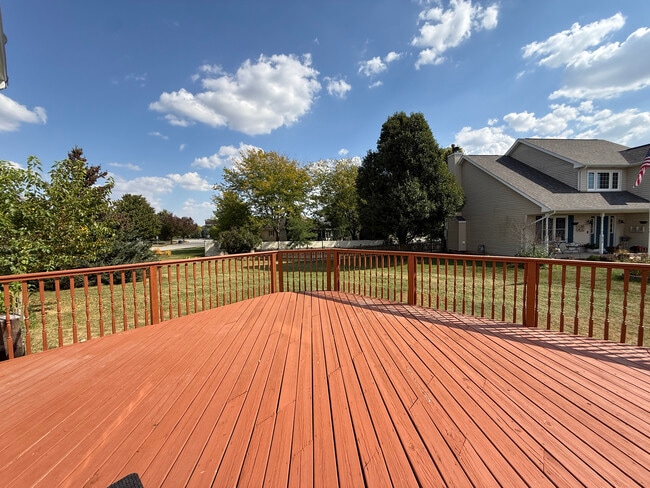 Building Photo - 1278 Knolls Ave S