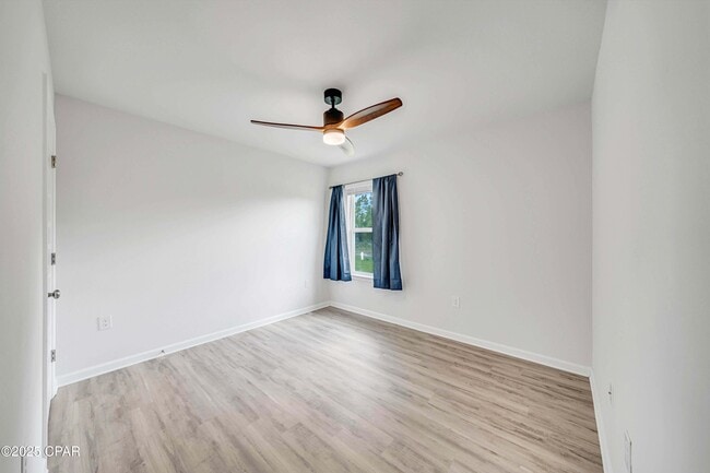 Building Photo - 2304 Aquarius Dr