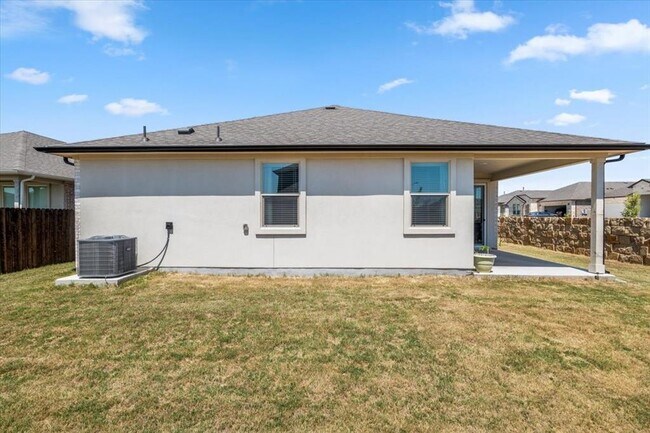 Building Photo - 18017 Nepi Dr