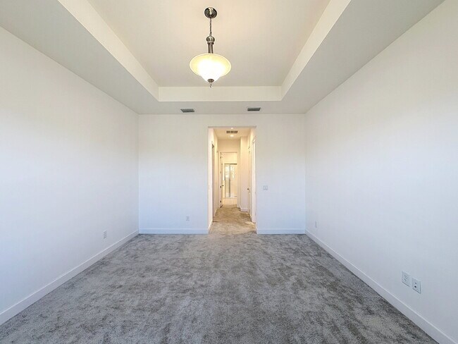 Building Photo - 32801 Tree of Life Ave